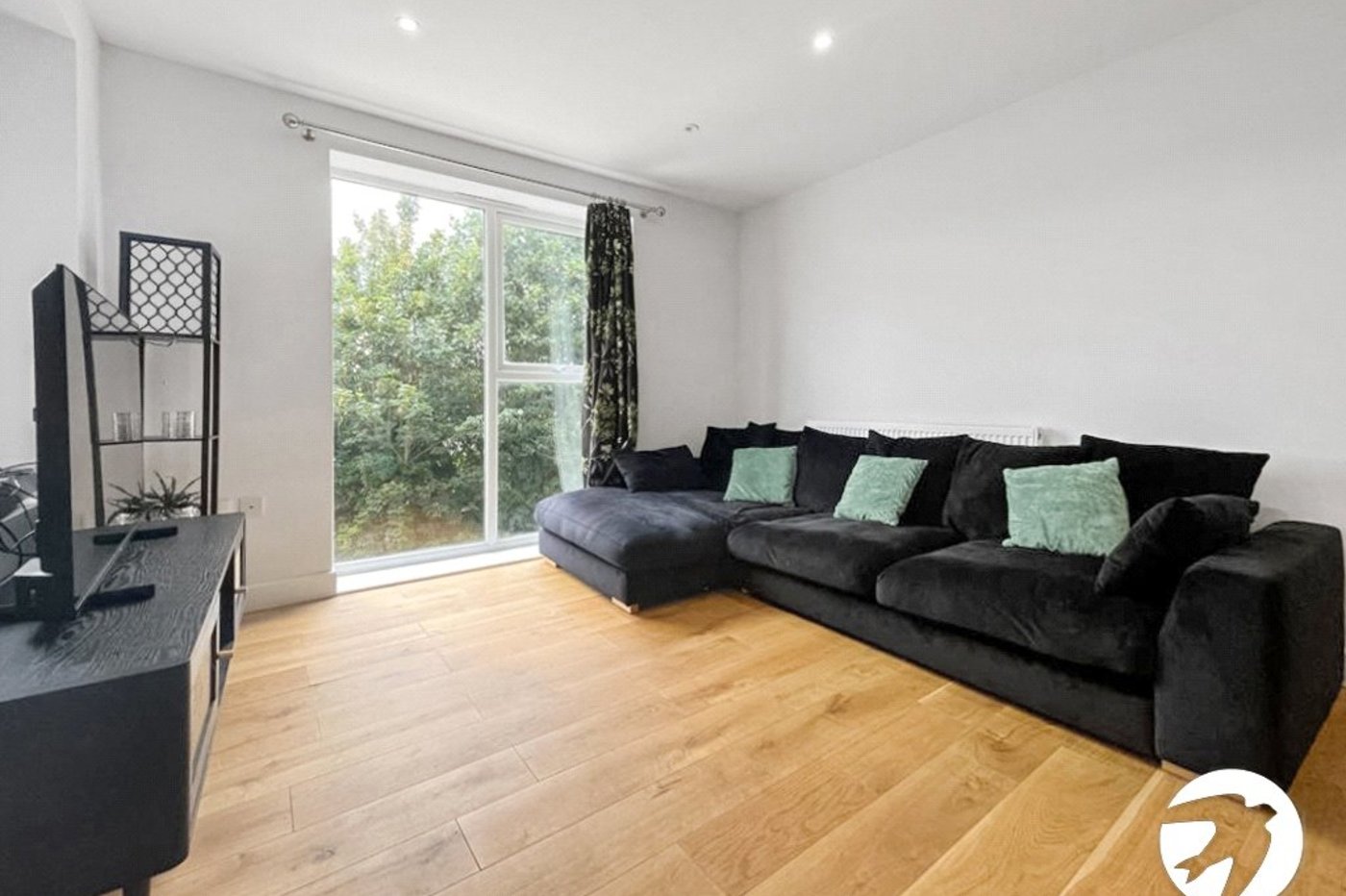 2 bedroom property to rent in Chatham | Robinson Michael & Jackson