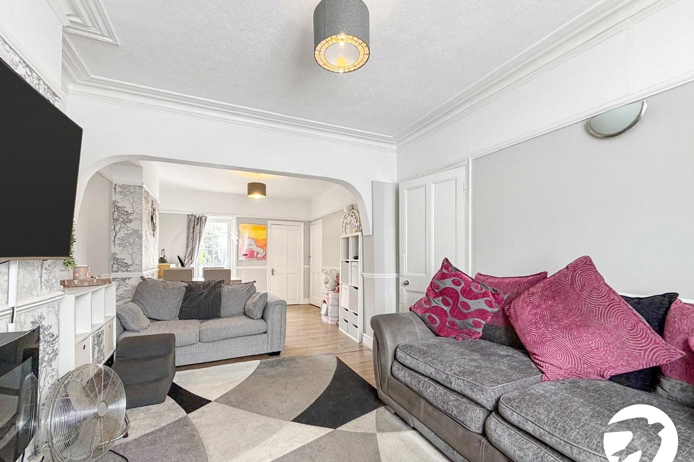 2 bedroom house to rent in London | 