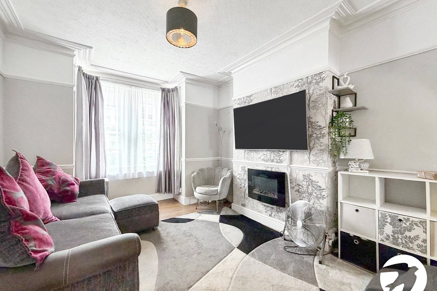 2 bedroom house to rent in London | 