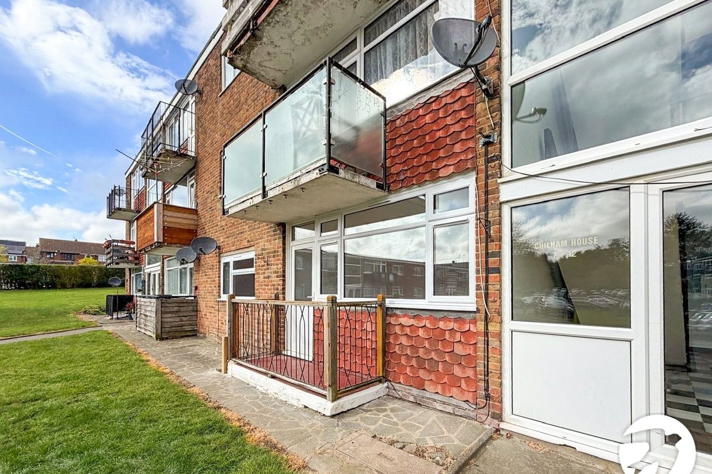 2 bedroom property to rent in Rochester | Robinson Michael & Jackson