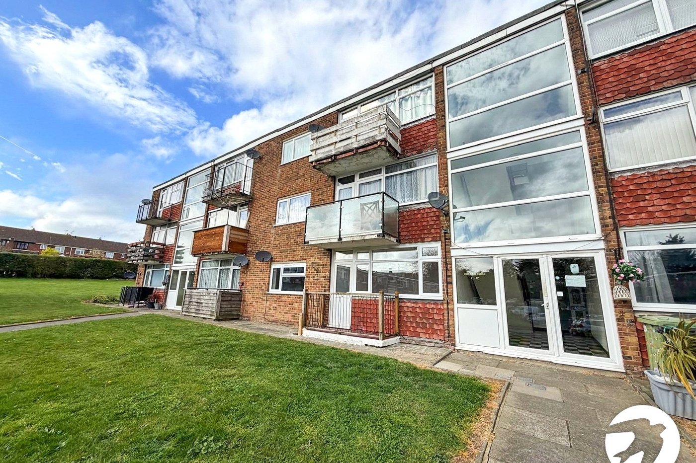 2 bedroom property to rent in Rochester | Robinson Michael & Jackson