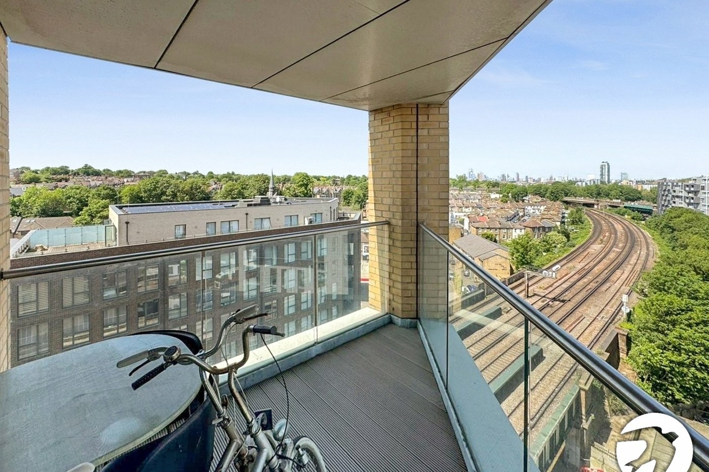 2 bedroom property to rent in Lewisham | Robinson Jackson