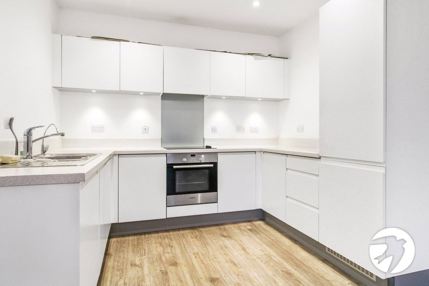 2 bedroom property to rent in Clovelly Place | Robinson Michael & Jackson