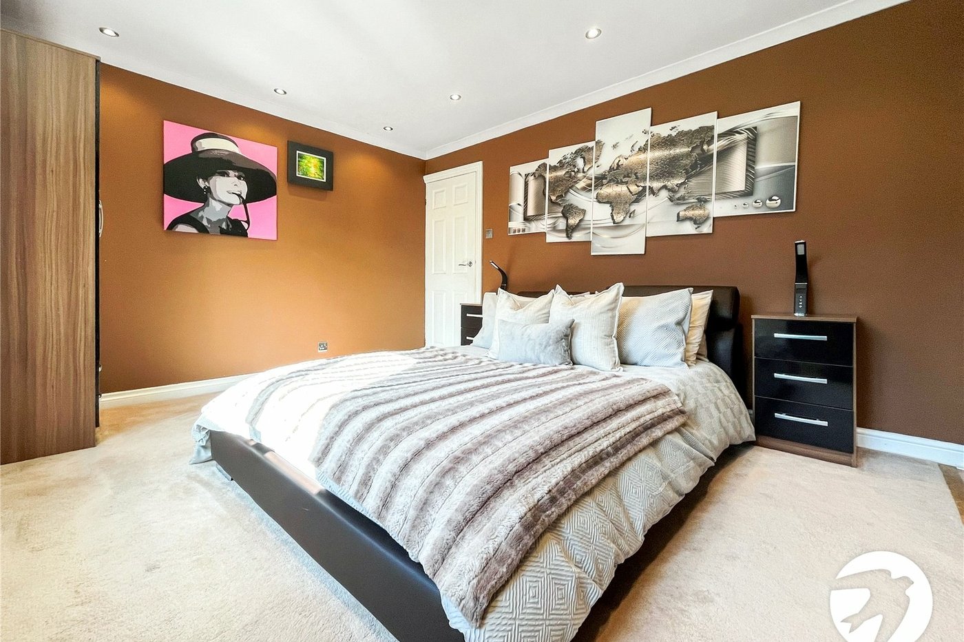 4 bedroom house to rent in Chatham | Robinson Michael & Jackson