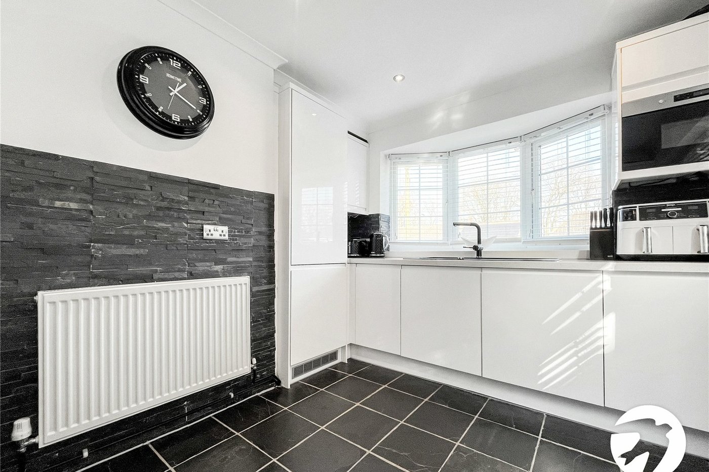 4 bedroom house to rent in Chatham | Robinson Michael & Jackson