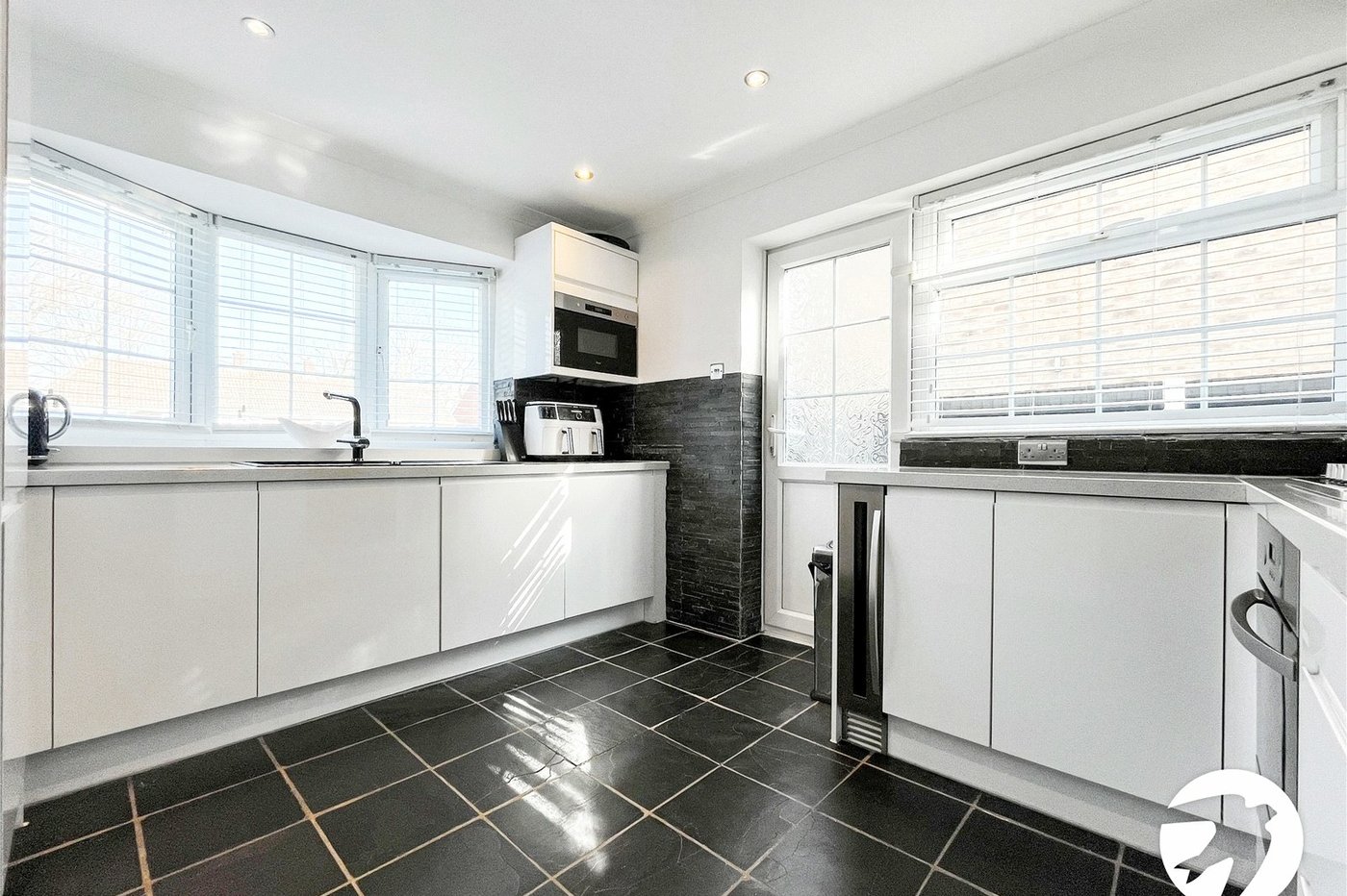 4 bedroom house to rent in Chatham | Robinson Michael & Jackson