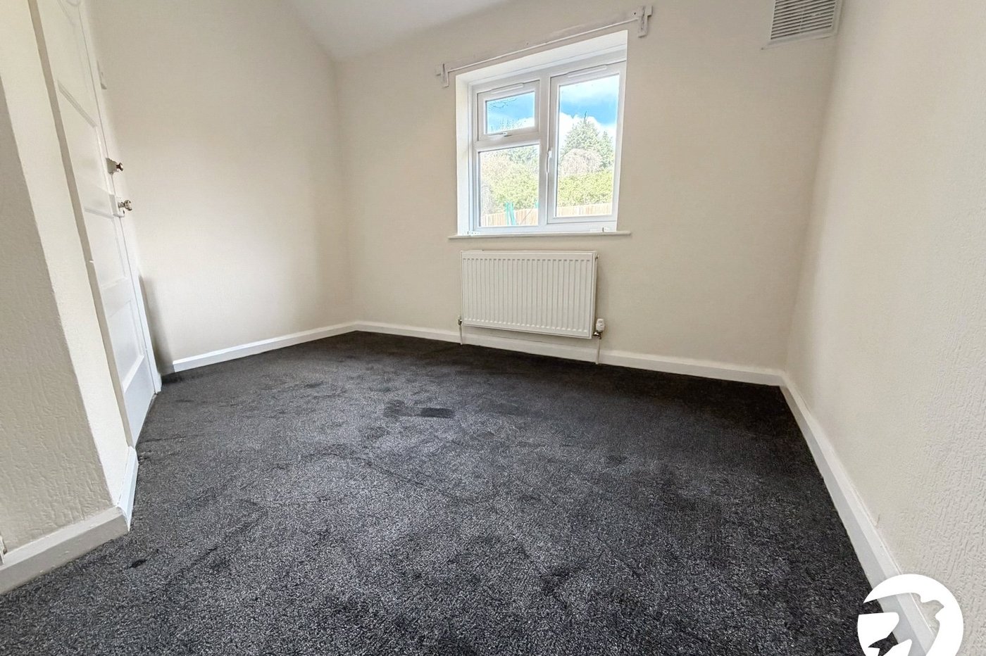 3 bedroom house to rent in Rochester | Robinson Michael & Jackson