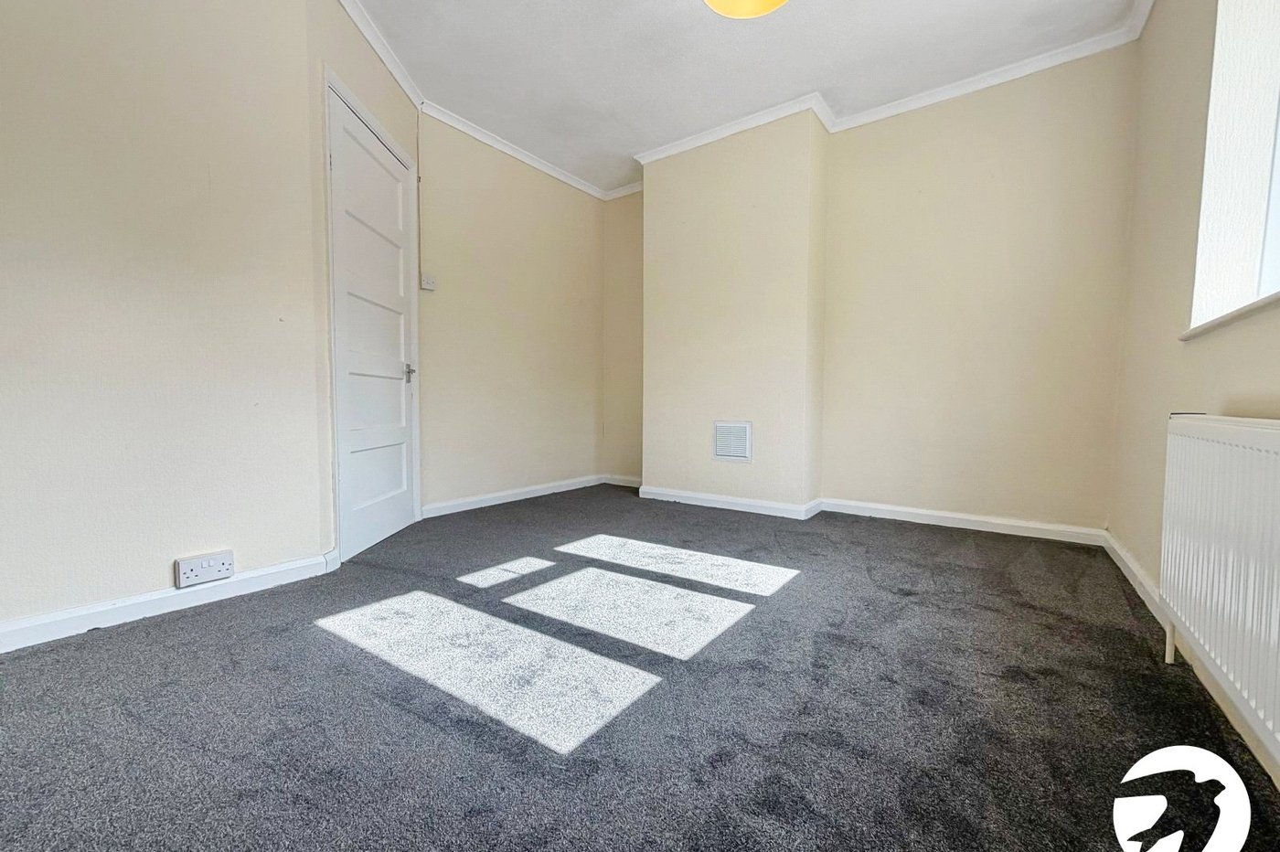 3 bedroom house to rent in Rochester | Robinson Michael & Jackson