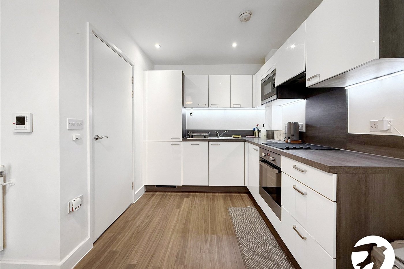 1 bedroom property to rent in Adenmore Road | Robinson Jackson