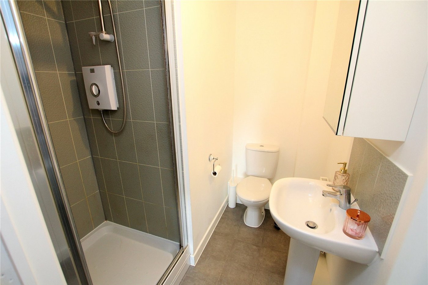 2 bedroom property to rent in Dartford | Robinson Jackson