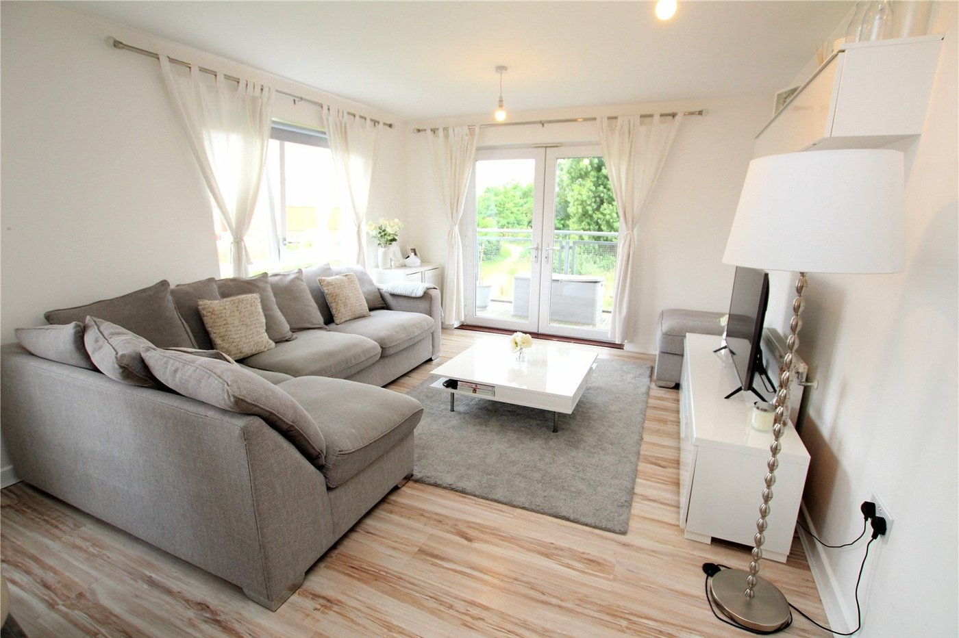2 bedroom property to rent in Dartford | Robinson Jackson