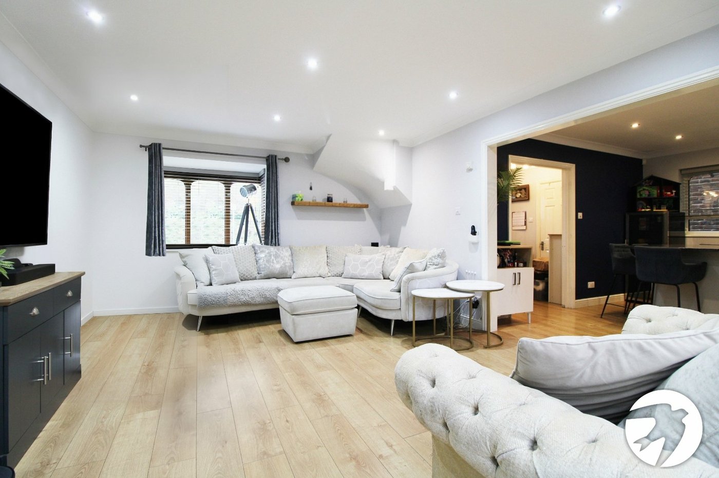 5 bedroom house to rent in Greenhithe | Robinson Michael & Jackson