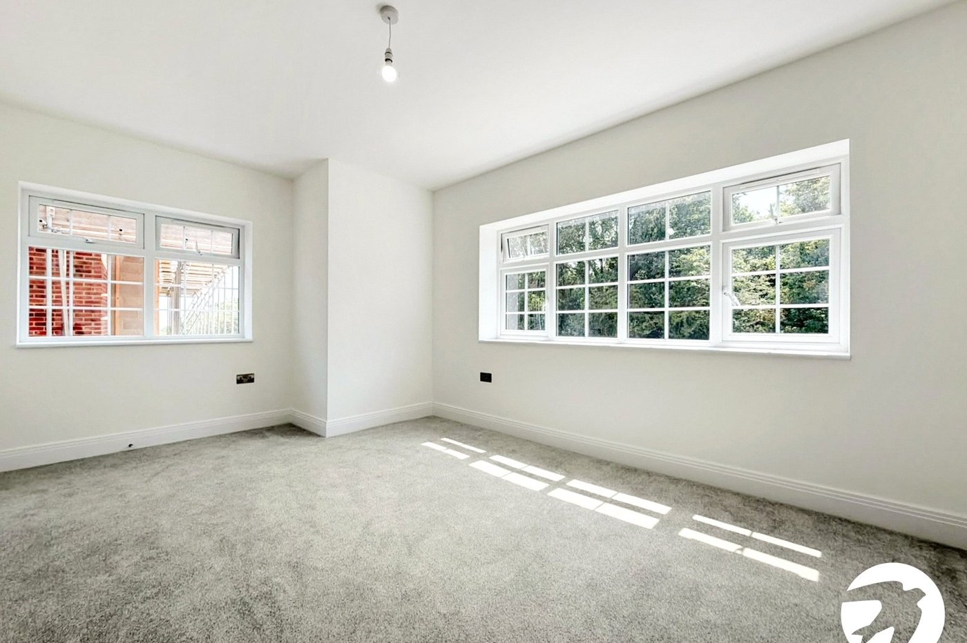 2 bedroom property to rent in London | 