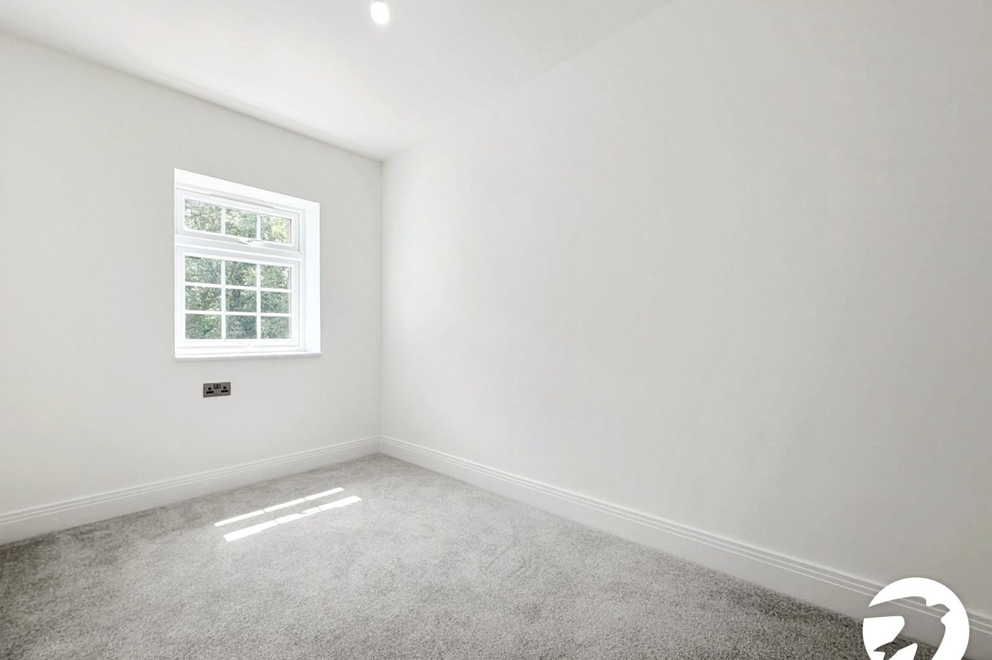 2 bedroom property to rent in London | 