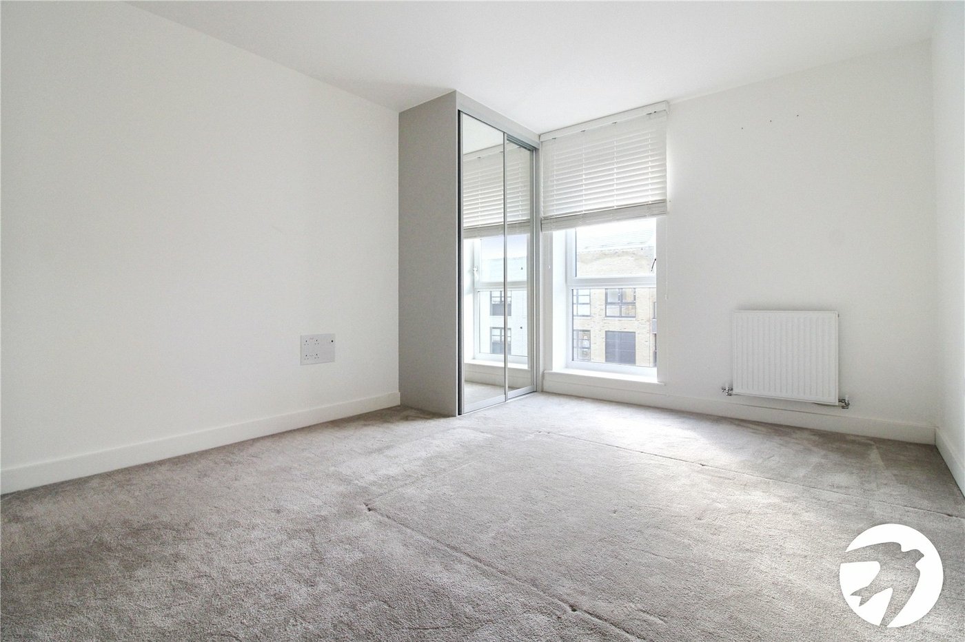 2 bedroom property to rent in Western Cross | Robinson Michael & Jackson