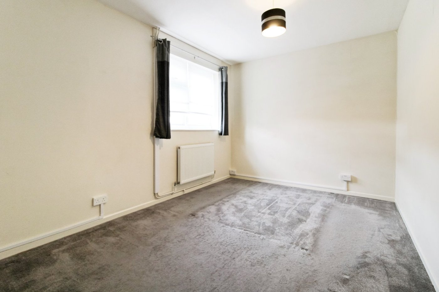 1 bedroom property to rent in Northfleet | Robinson Michael & Jackson