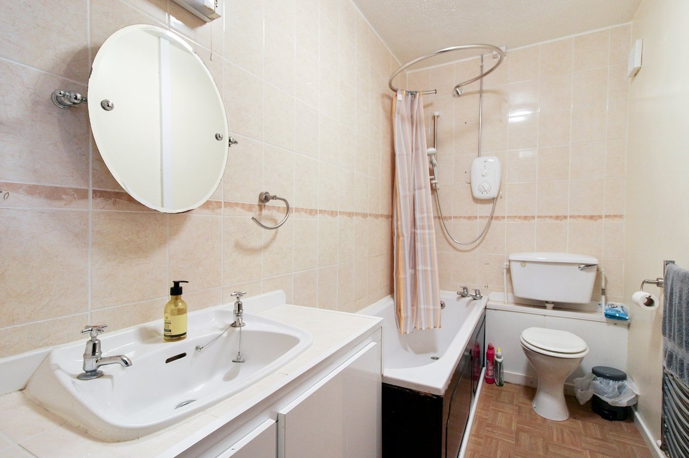 1 bedroom property to rent in Northfleet | Robinson Michael & Jackson