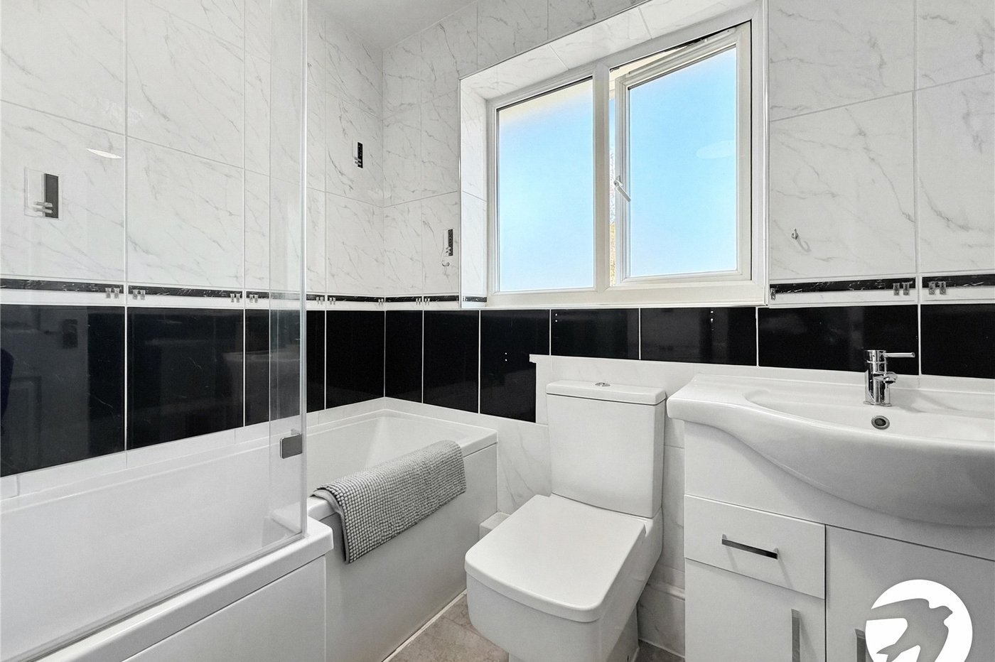 4 bedroom house to rent in Sittingbourne | Robinson Michael & Jackson