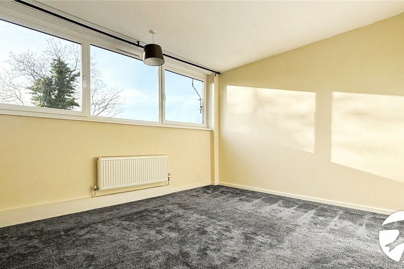 3 bedroom property to rent in Orpington | Robinson Jackson