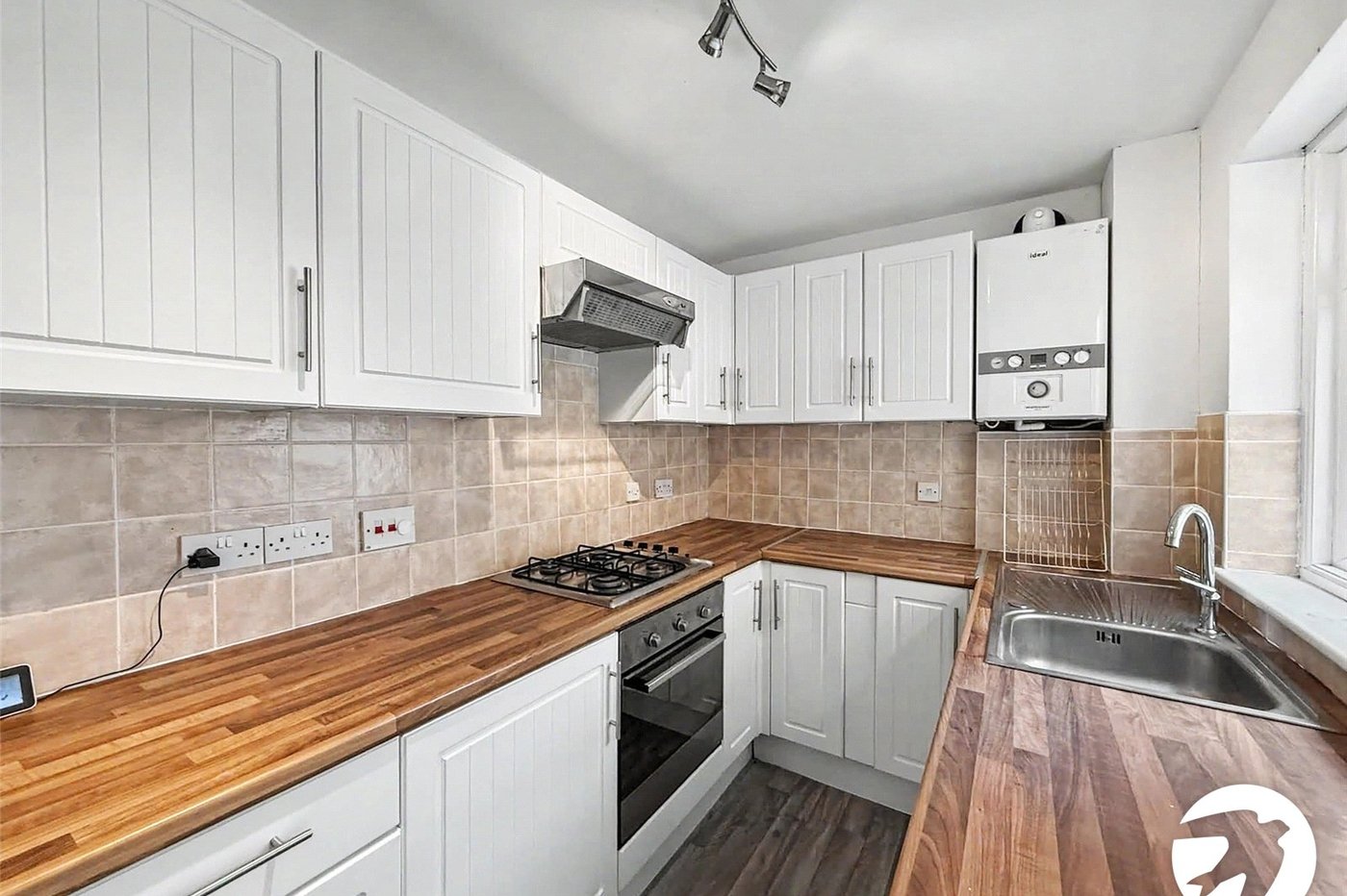 2 bedroom house to rent in Chatham | Robinson Michael & Jackson
