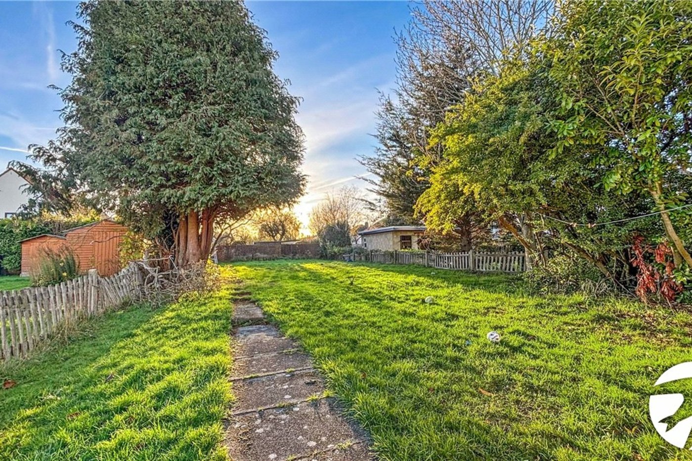 4 bedroom house to rent in Orpington | Robinson Jackson