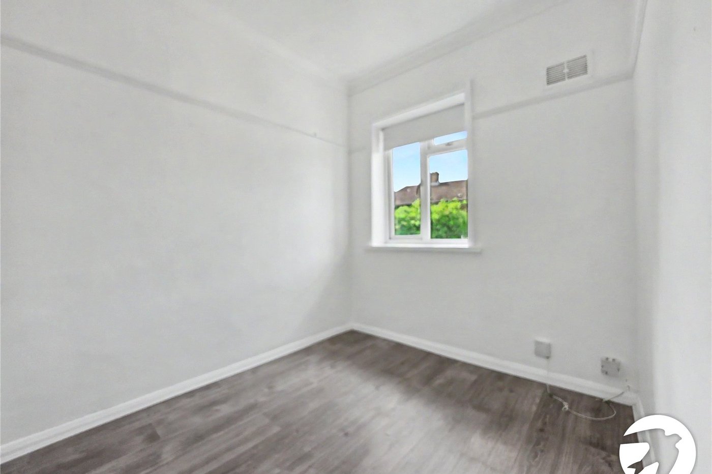 3 bedroom house to rent in London | Robinson Jackson