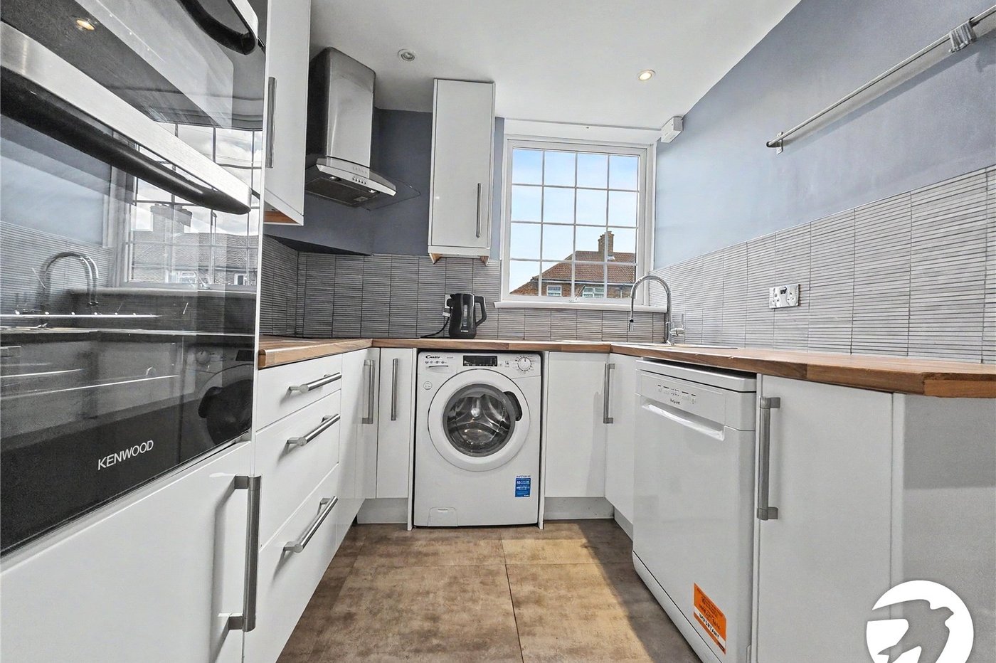 3 bedroom house to rent in London | Robinson Jackson