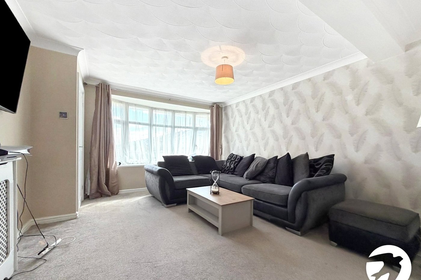 3 bedroom house to rent in Rochester | Robinson Michael & Jackson