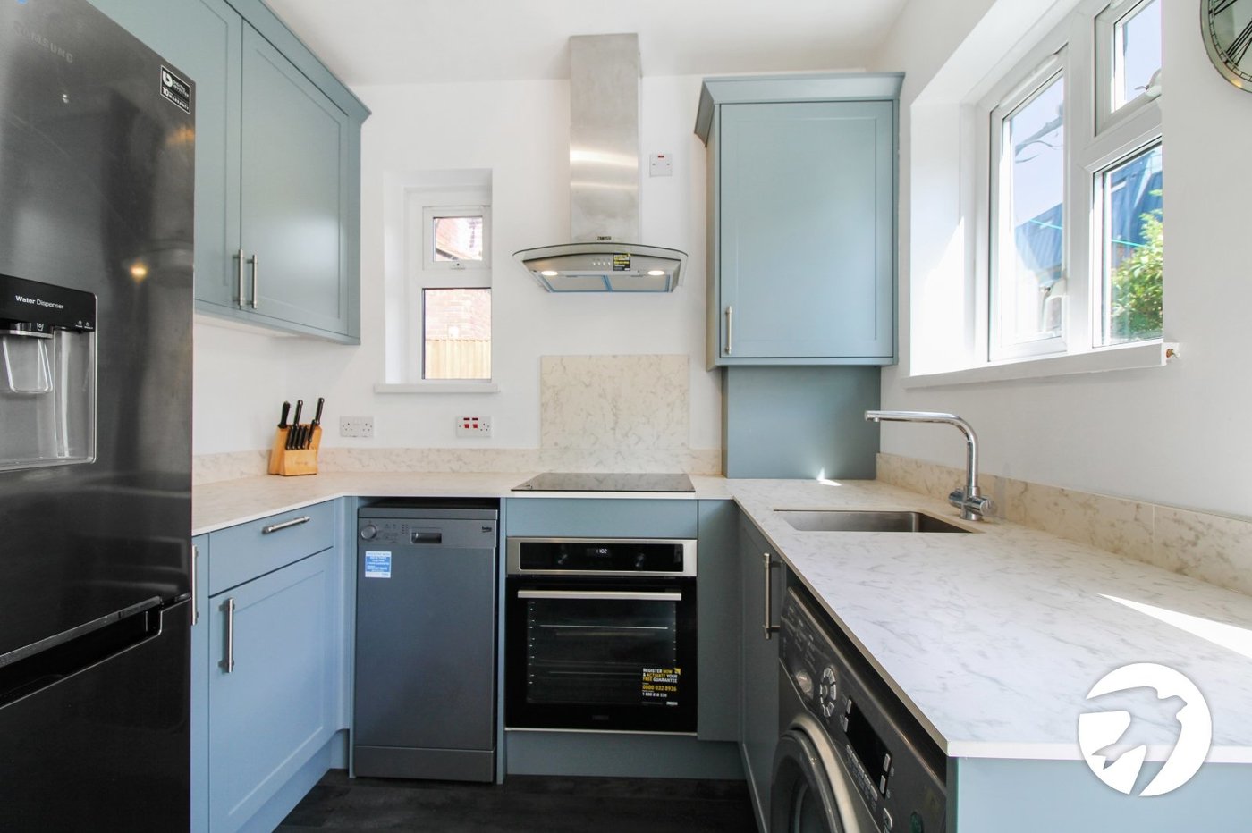 2 bedroom property to rent in London | Robinson Jackson