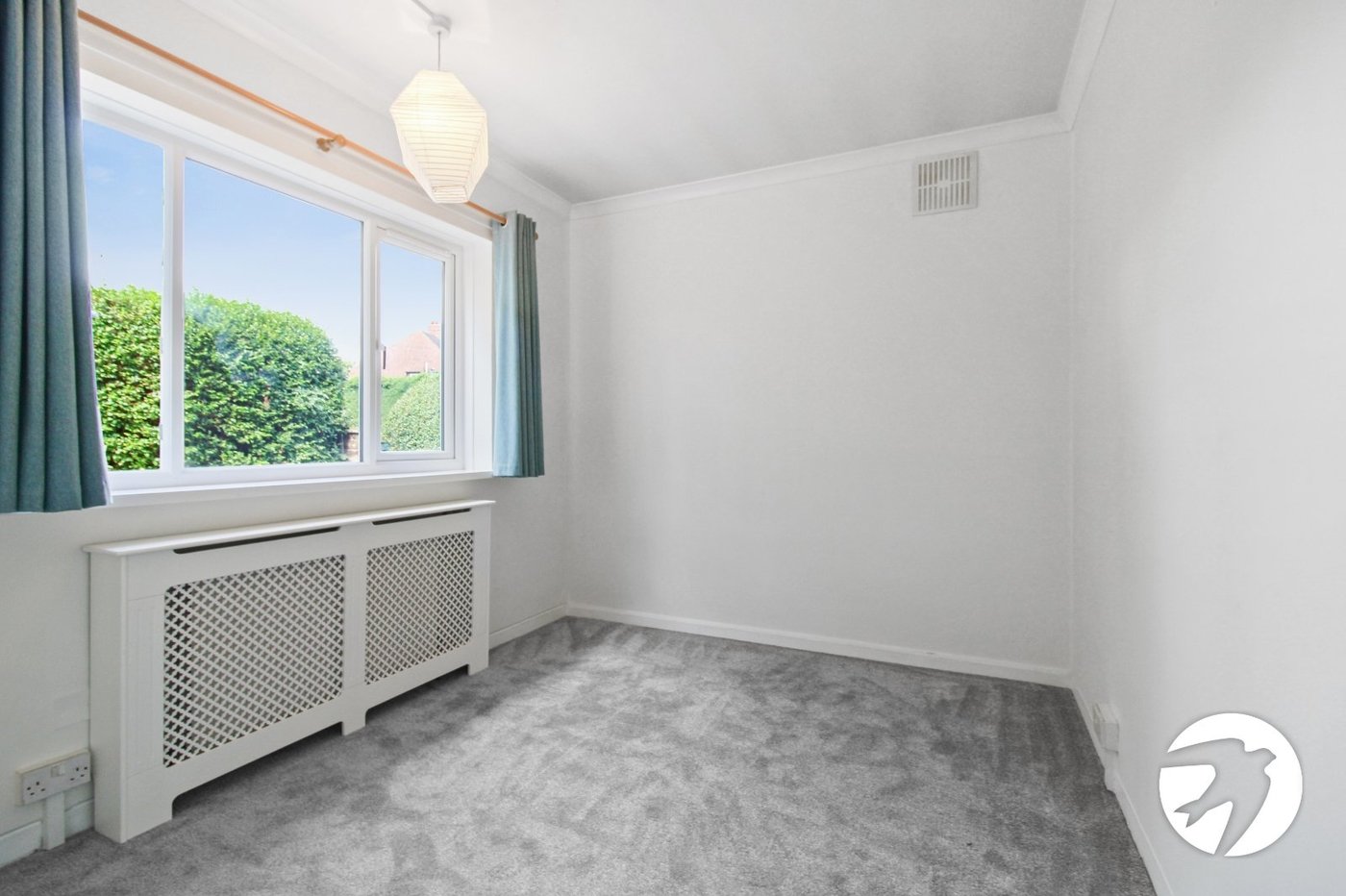2 bedroom property to rent in London | Robinson Jackson