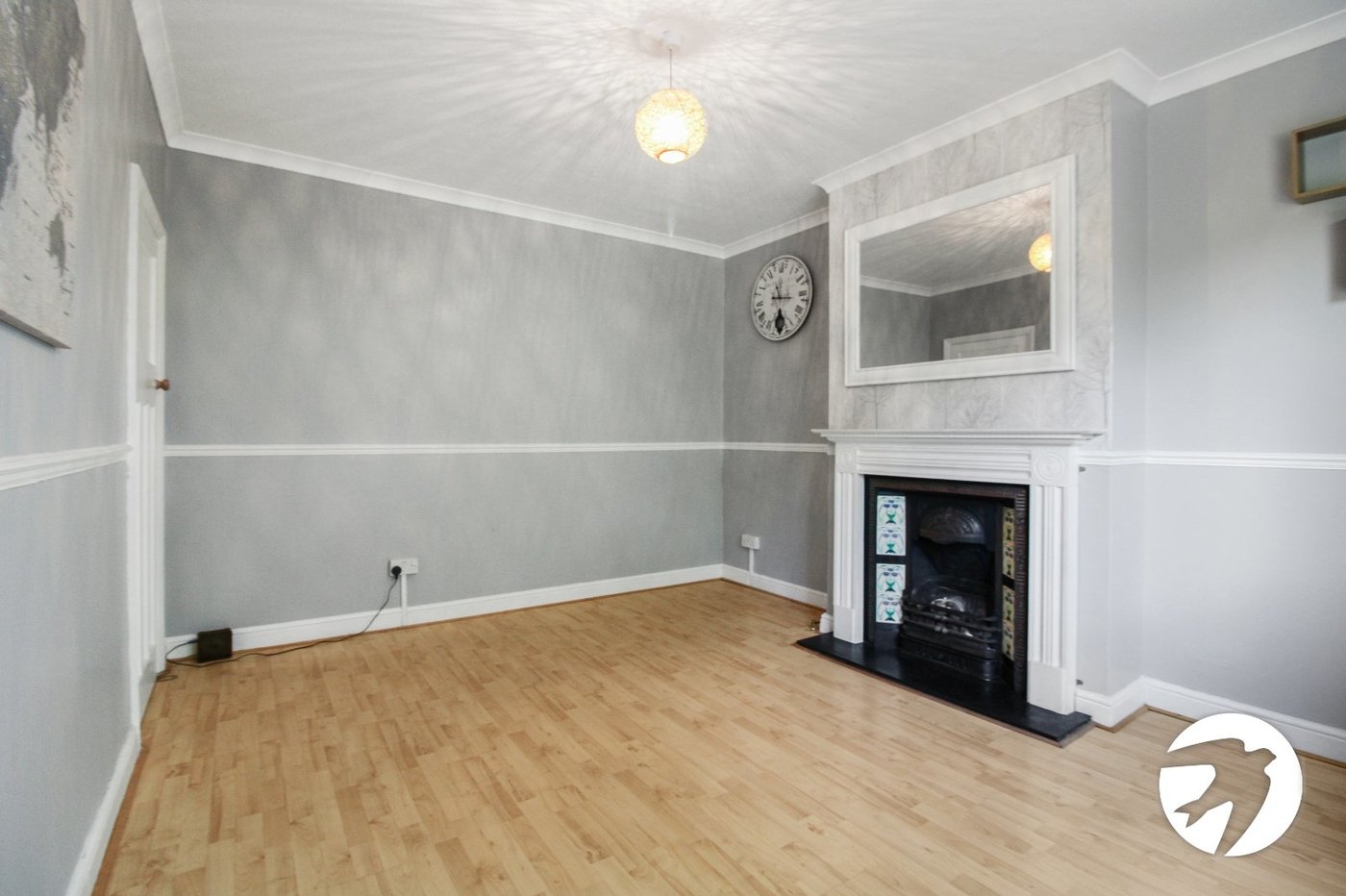 2 bedroom property to rent in London | Robinson Jackson