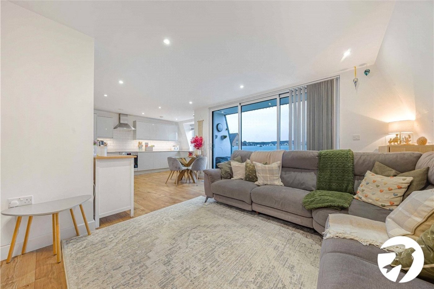 2 bedroom property to rent in Orpington | Robinson Jackson