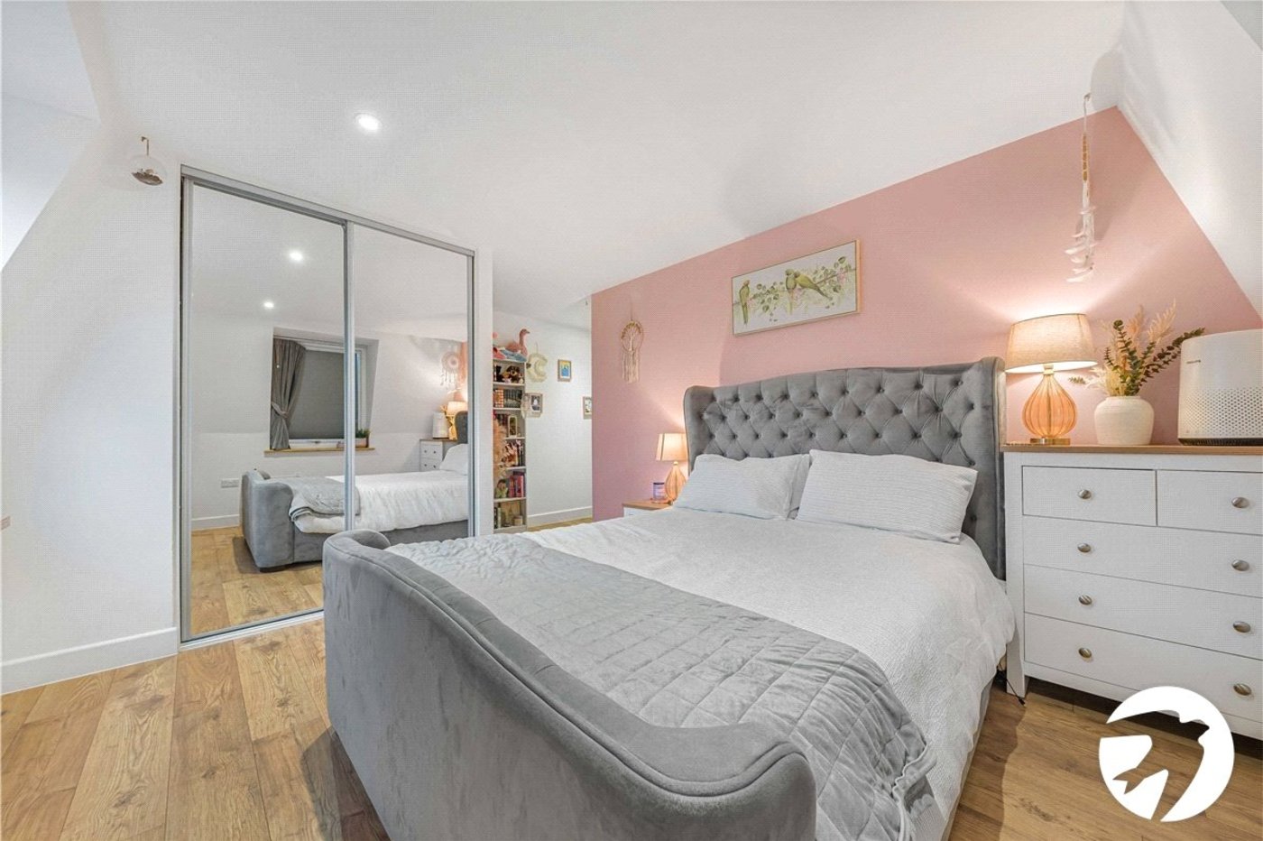 2 bedroom property to rent in Orpington | Robinson Jackson