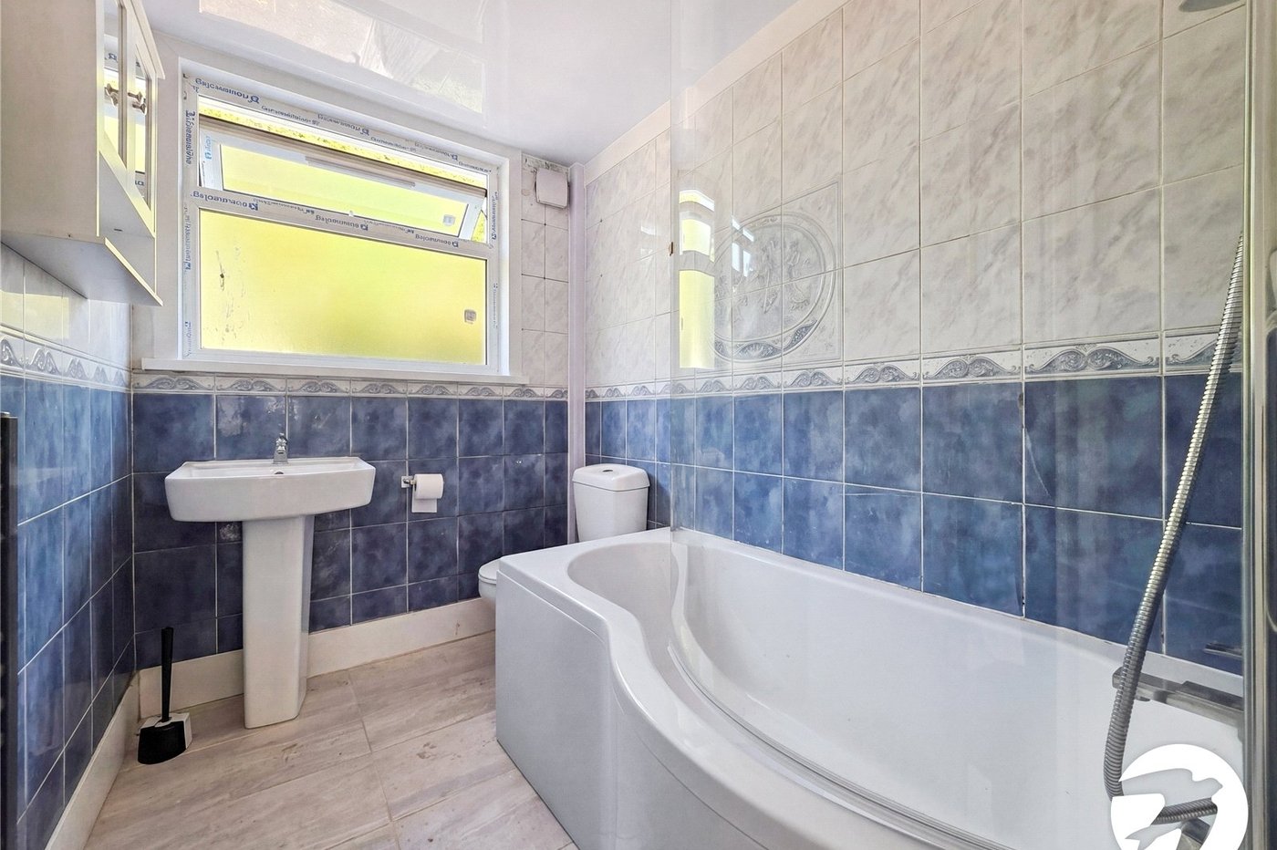 4 bedroom house to rent in London | Robinson Jackson