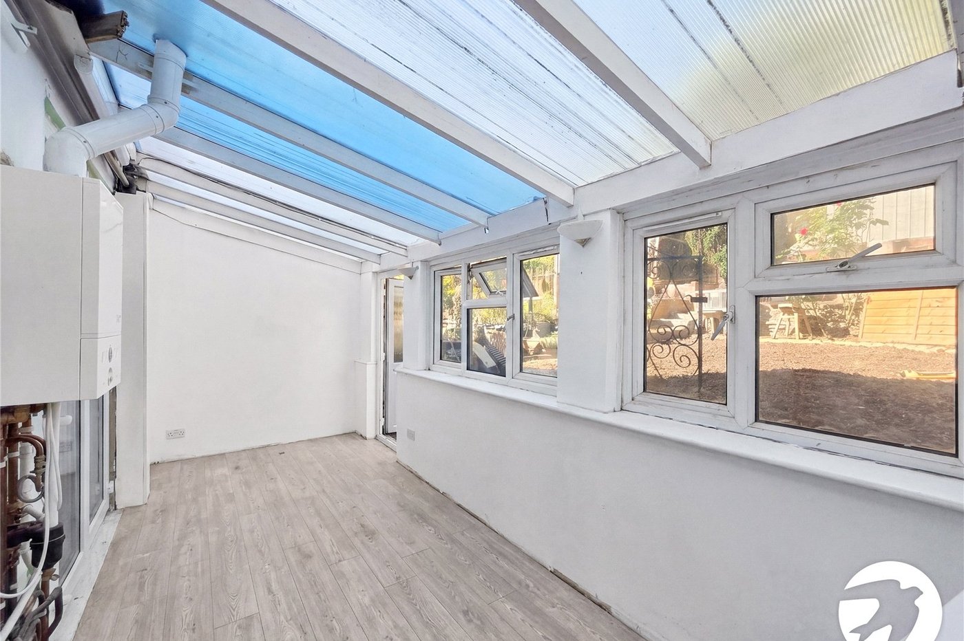 4 bedroom house to rent in London | Robinson Jackson