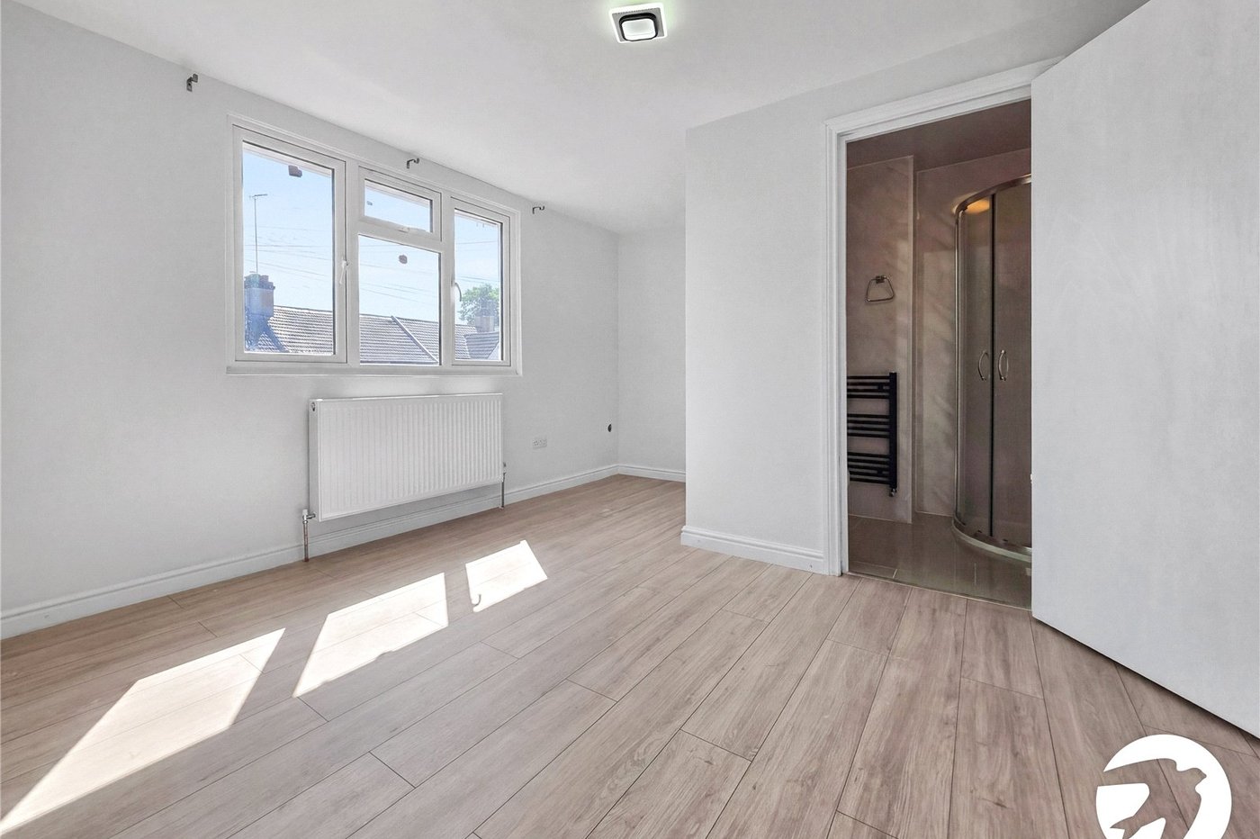 4 bedroom house to rent in London | Robinson Jackson