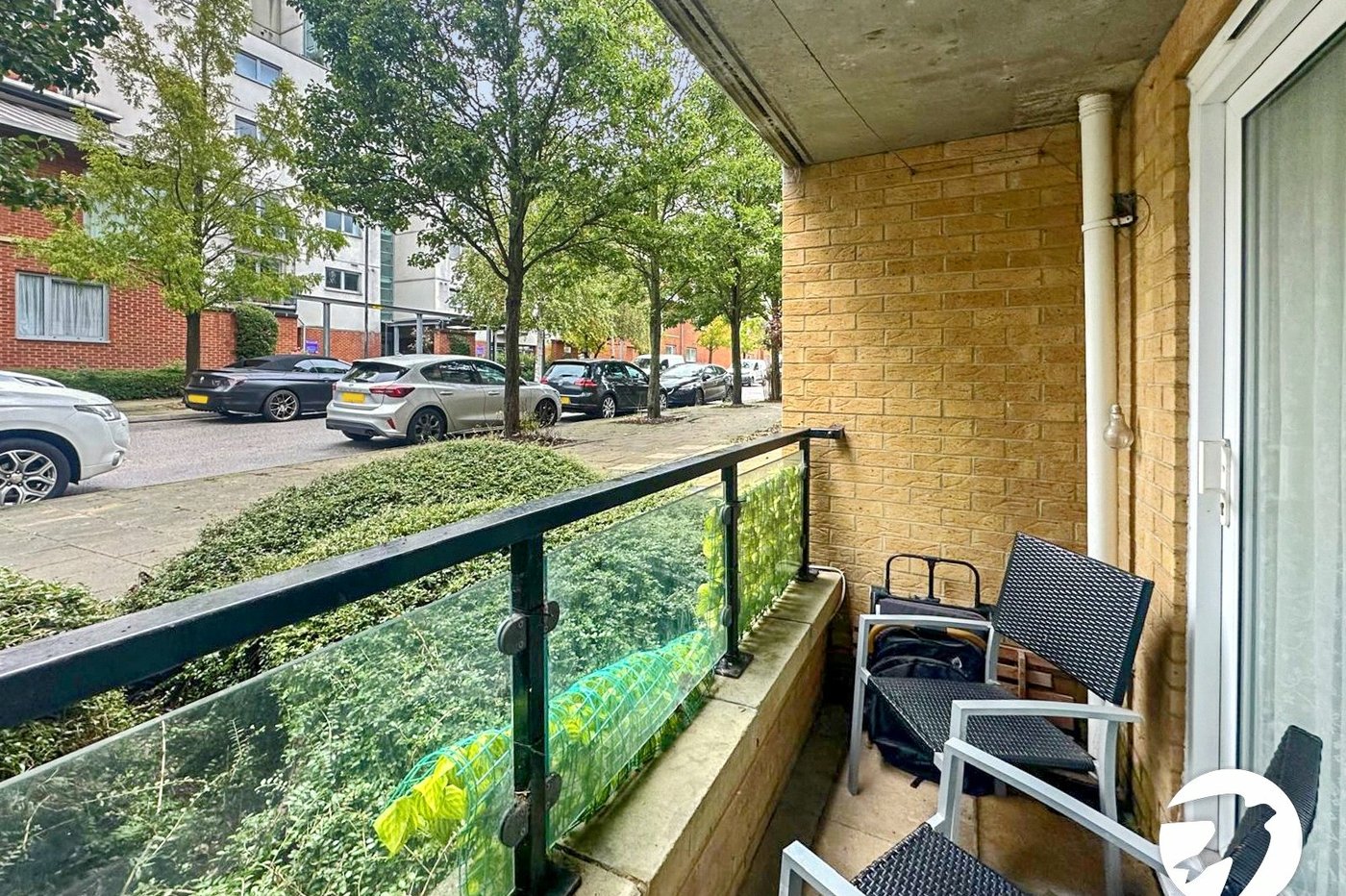2 bedroom property to rent in London | 
