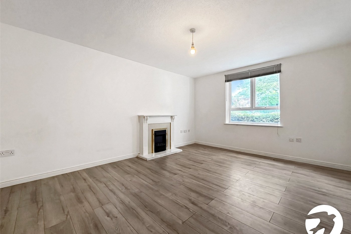 2 bedroom property to rent in London | 