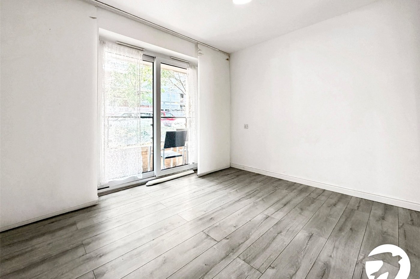 2 bedroom property to rent in London | 