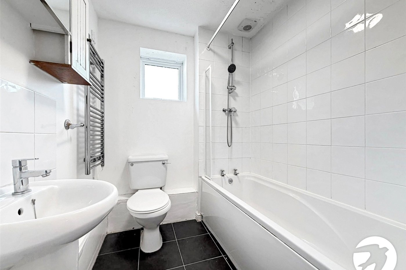2 bedroom property to rent in London | 