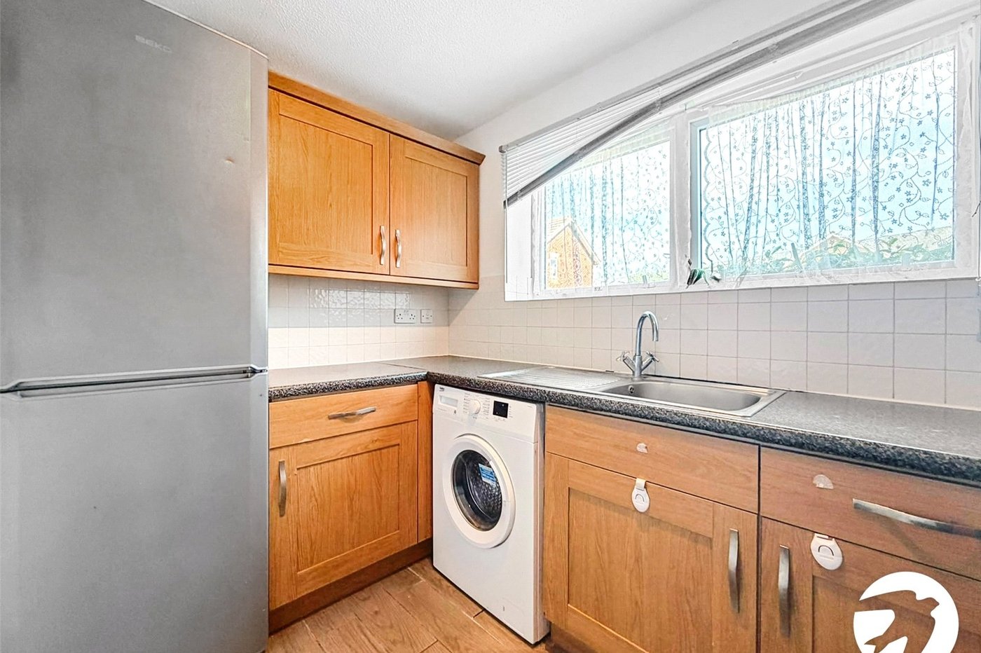 2 bedroom property to rent in London | 