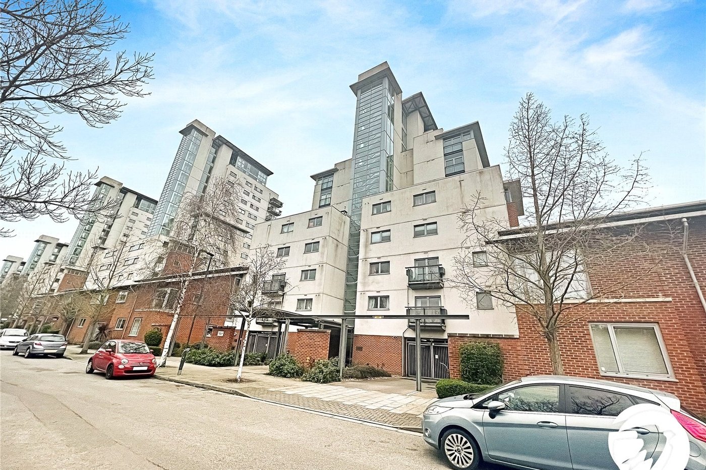 2 bedroom property to rent in London | 