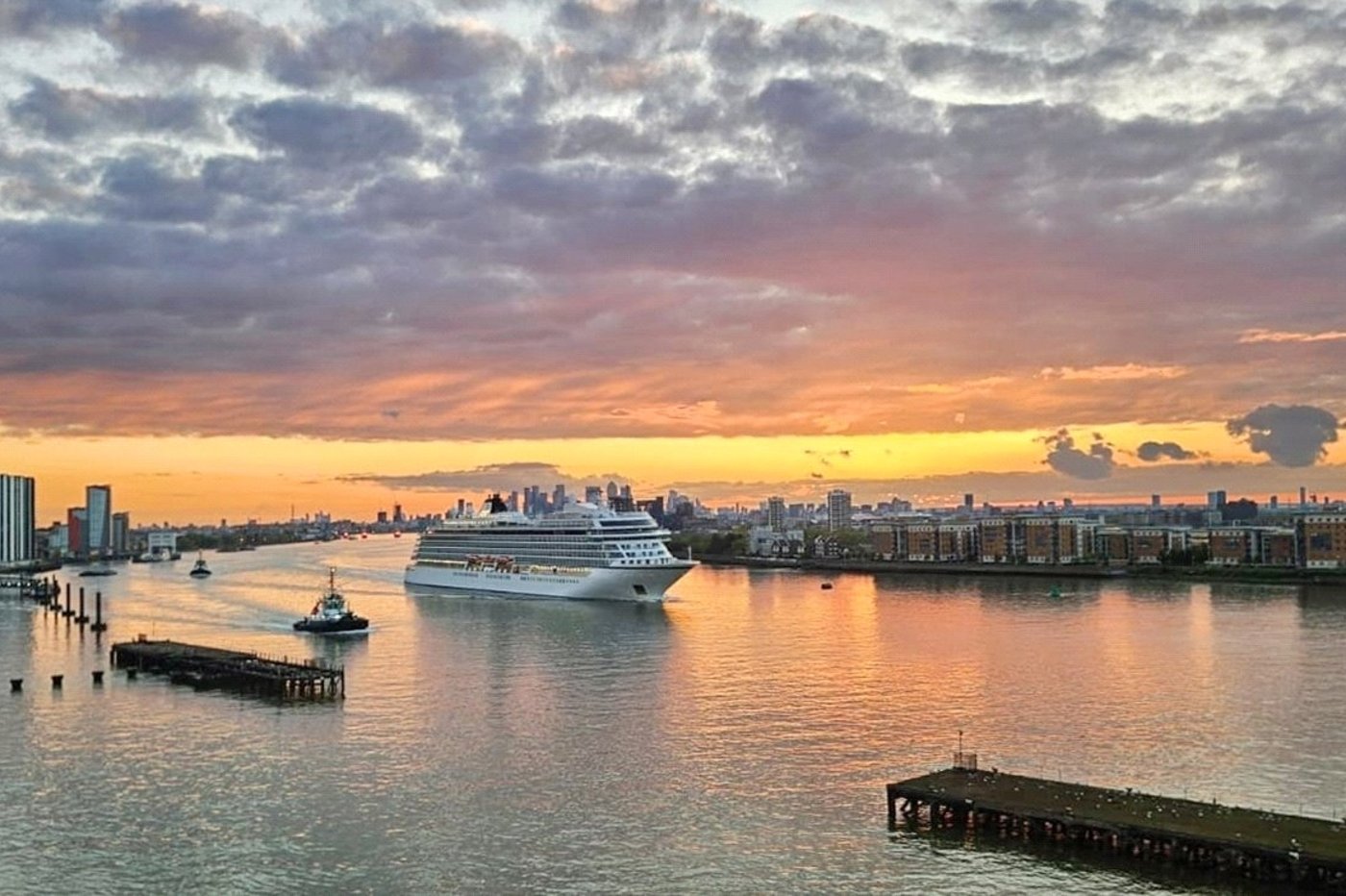 2 bedroom property to rent in London | 