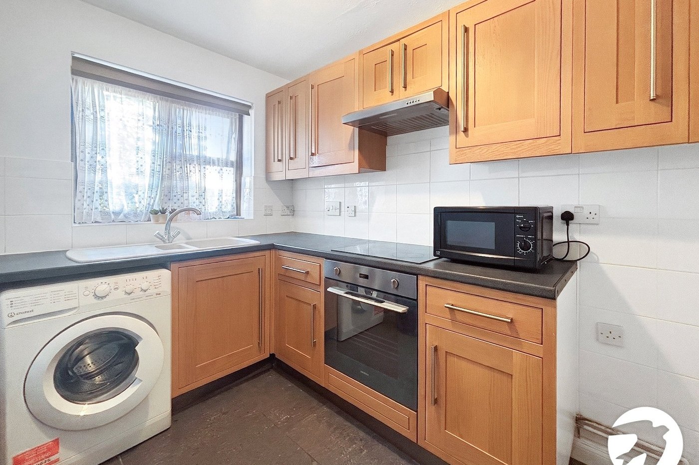 2 bedroom property to rent in Belvedere | Robinson Jackson