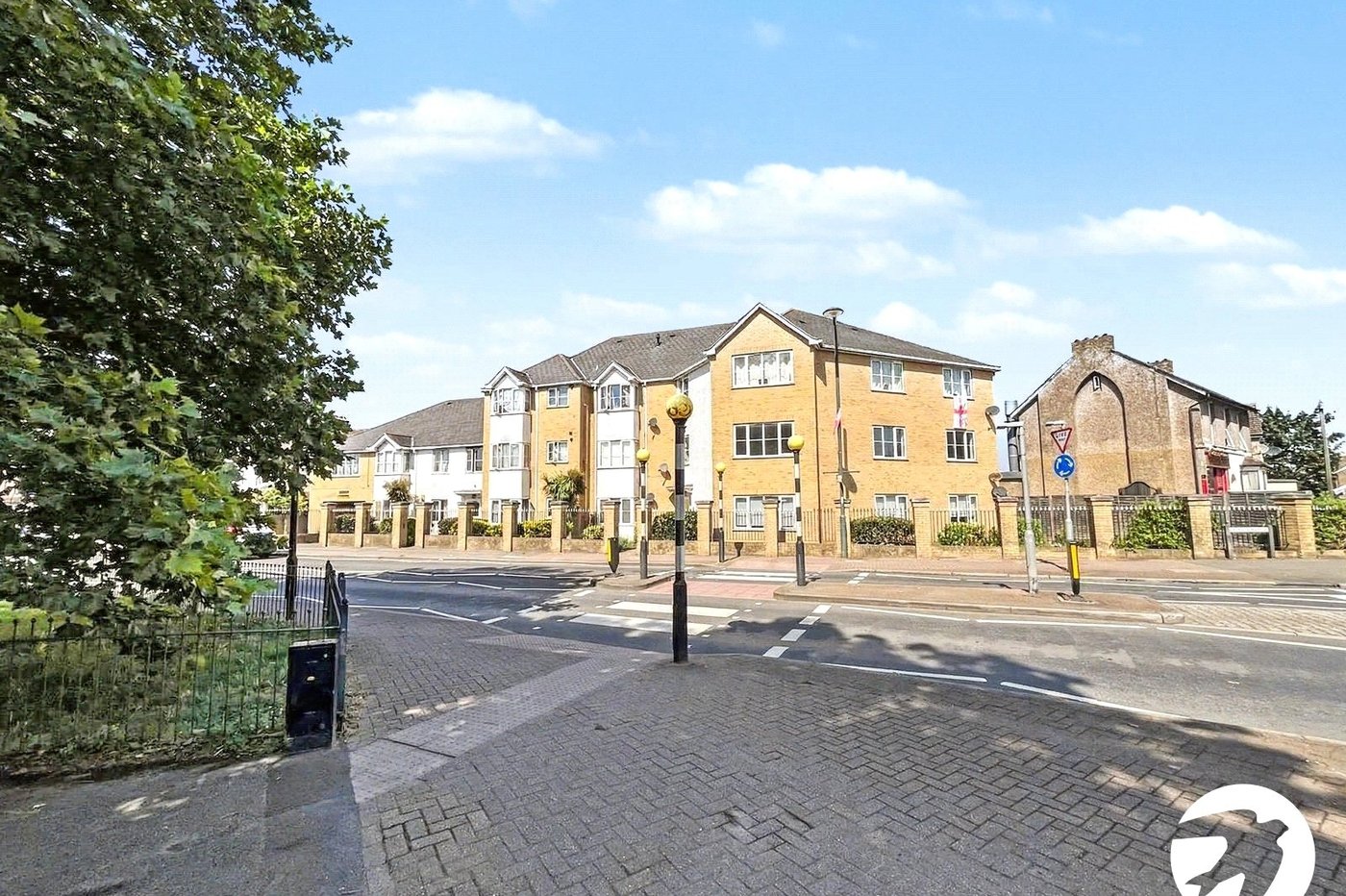 2 bedroom property to rent in Northumberland Heath | Robinson Jackson
