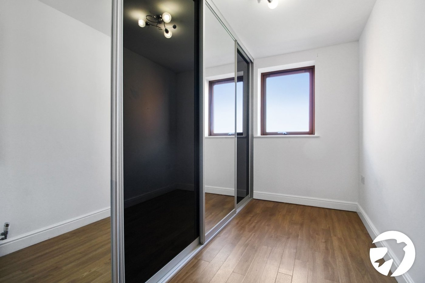 2 bedroom property to rent in Greenhithe | Robinson Michael & Jackson