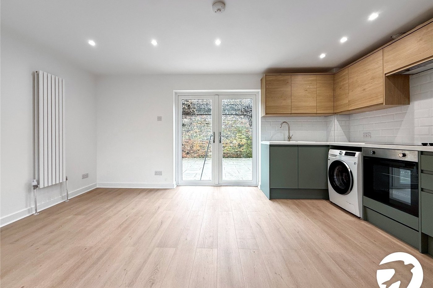 2 bedroom house to rent in London | Robinson Jackson