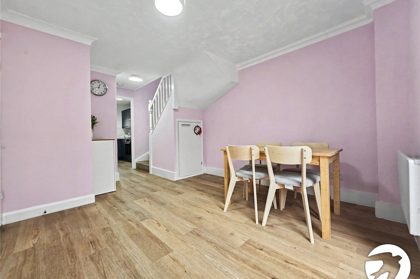 3 bedroom house to rent in London | Robinson Jackson