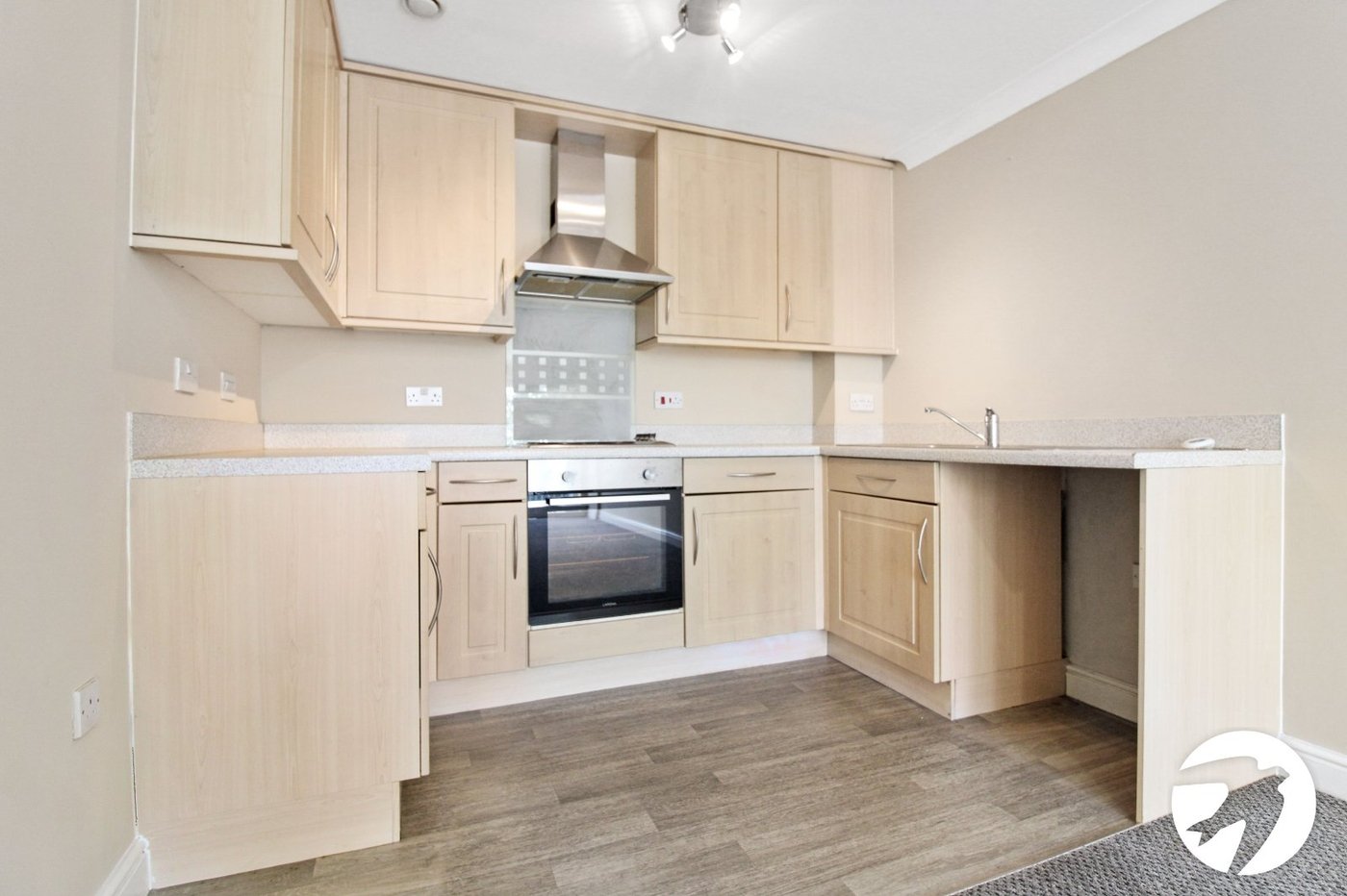1 bedroom property to rent in Stuart Road | Robinson Michael & Jackson