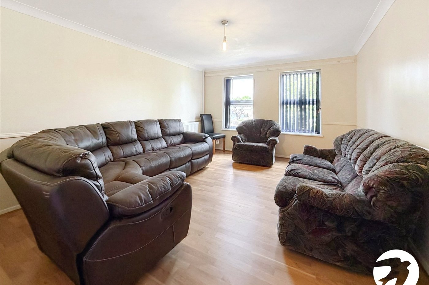 3 bedroom property to rent in London | 
